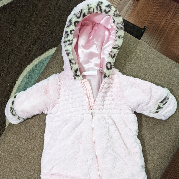Baby girls faux snow suit. Soft pink with leopard design. Great condition. - Picture 3 of 3